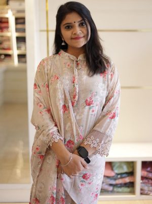 New Georgette salwar set having lace borders